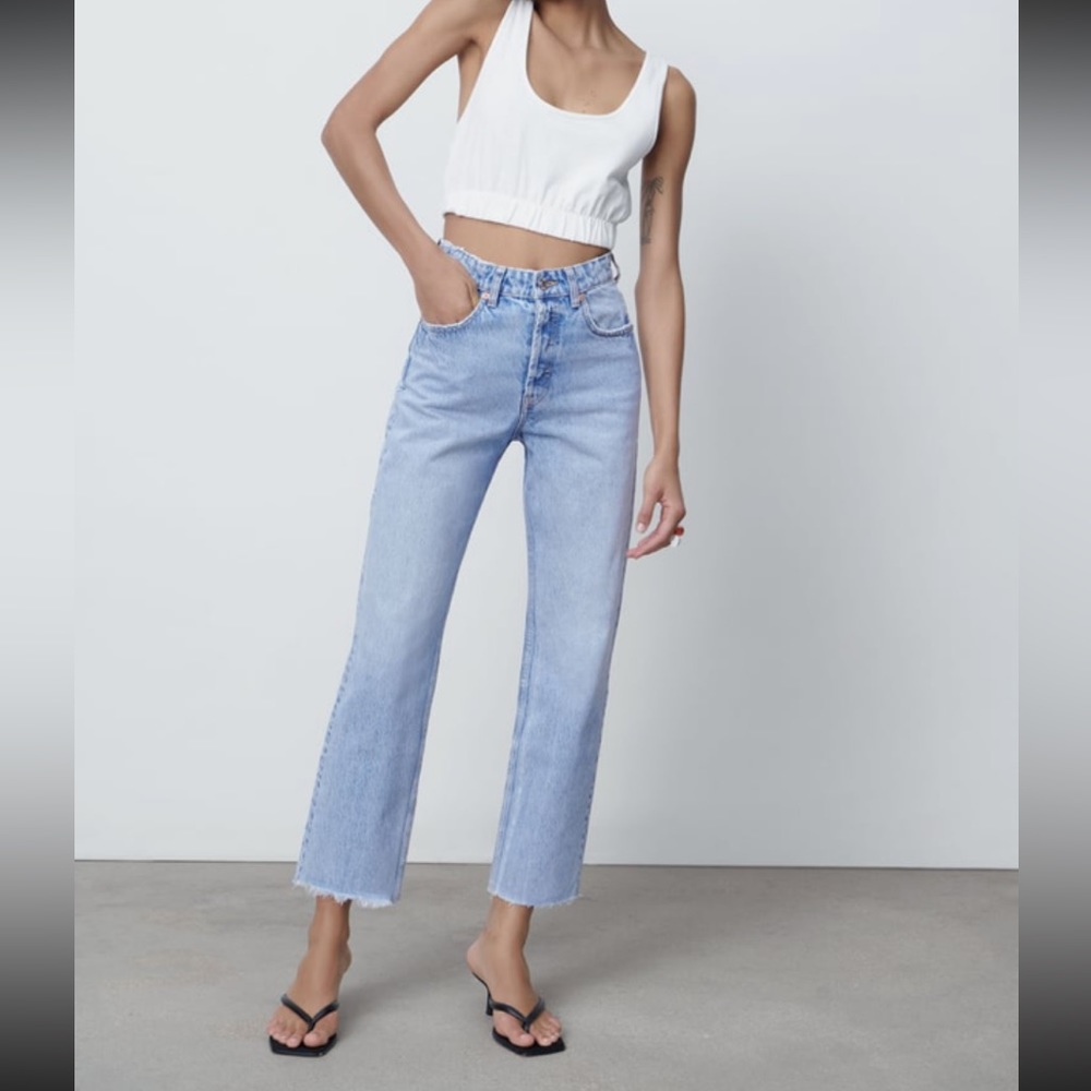 ZARA HI RISE STRAIGHT JEANS